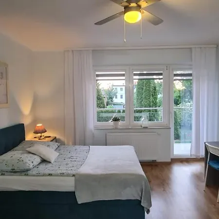 Dom Wczasowy Adela Leba Exteriér fotografie