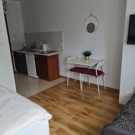 Dom Wczasowy Adela Leba Exteriér fotografie