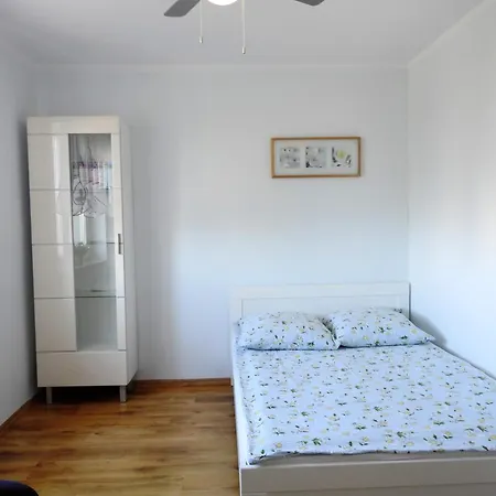 Dom Wczasowy Adela Leba Exteriér fotografie